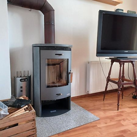 Ehemalige Bibliothek Apartment Fuer 2 Mit Kueche Kamin Netflix Parken Und Hofladen Steinhofel Εξωτερικό φωτογραφία